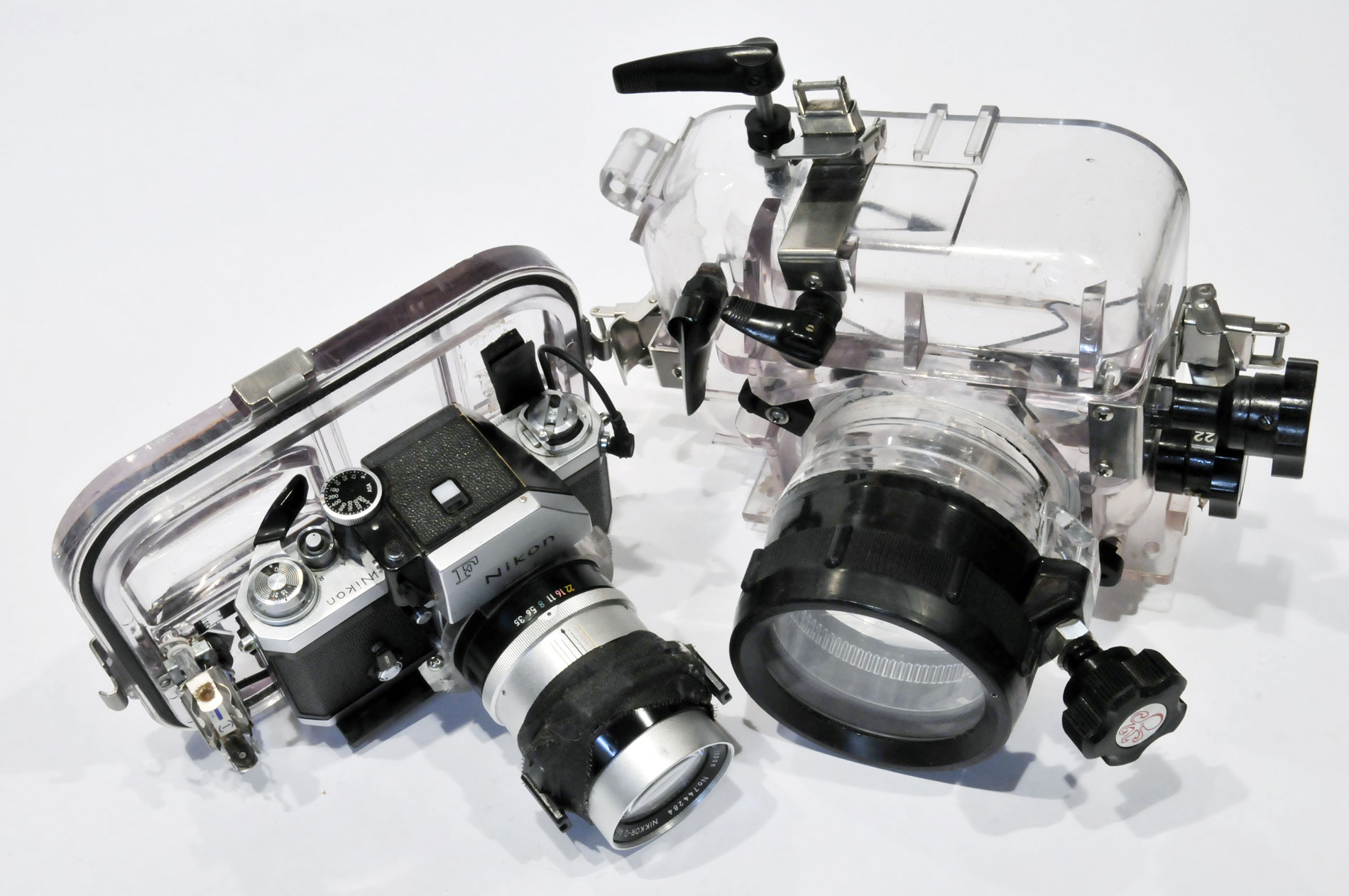 Nikon F Camera in Ikelite Water Housing